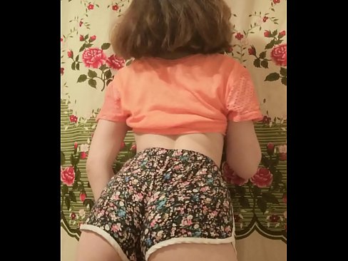 ❤️ Nena jove sexy despullant-se els pantalons curts davant la càmera ❤️ Porno a nosaltres ca.it-com.top ﹏